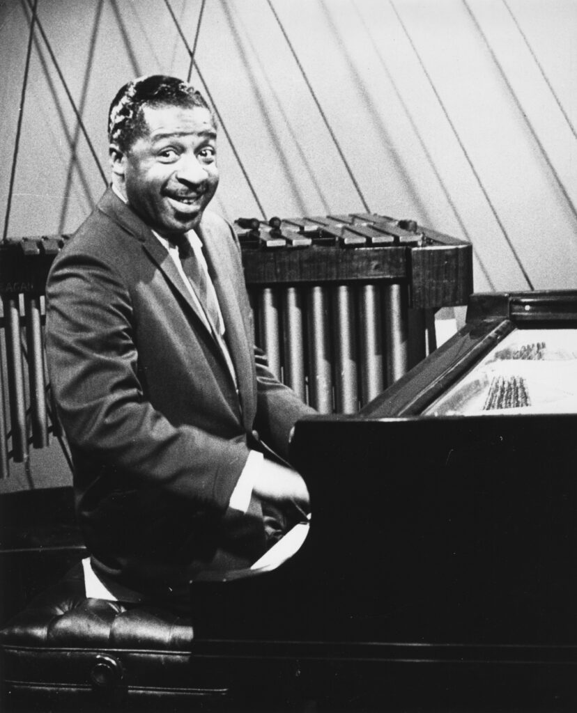 Erroll Garner Plays for Dancing Record